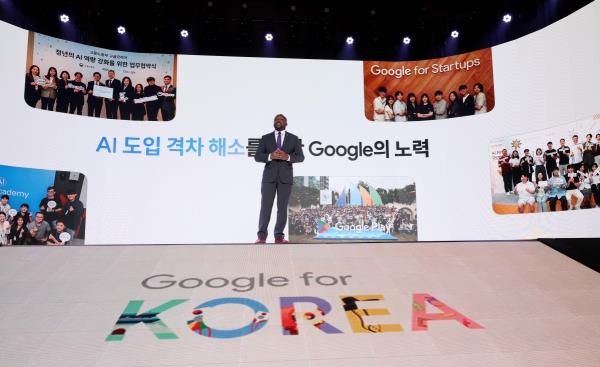 Wilson White, Google's vice president of government affairs and public policy for Asia-Pacific, speaks at the Google for Korea 2025 event in Seoul in July last year. (Google Korea)